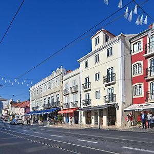 Famous Crows Lisbon Suites